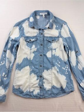 life in progress Light Blue Denim Shirt with White Accents Size S
